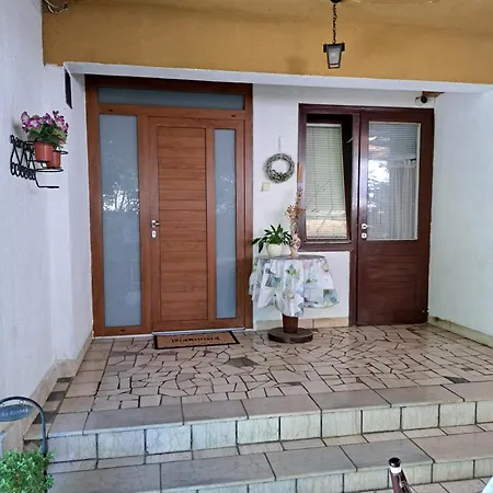 Mirjana Casa de hóspedes